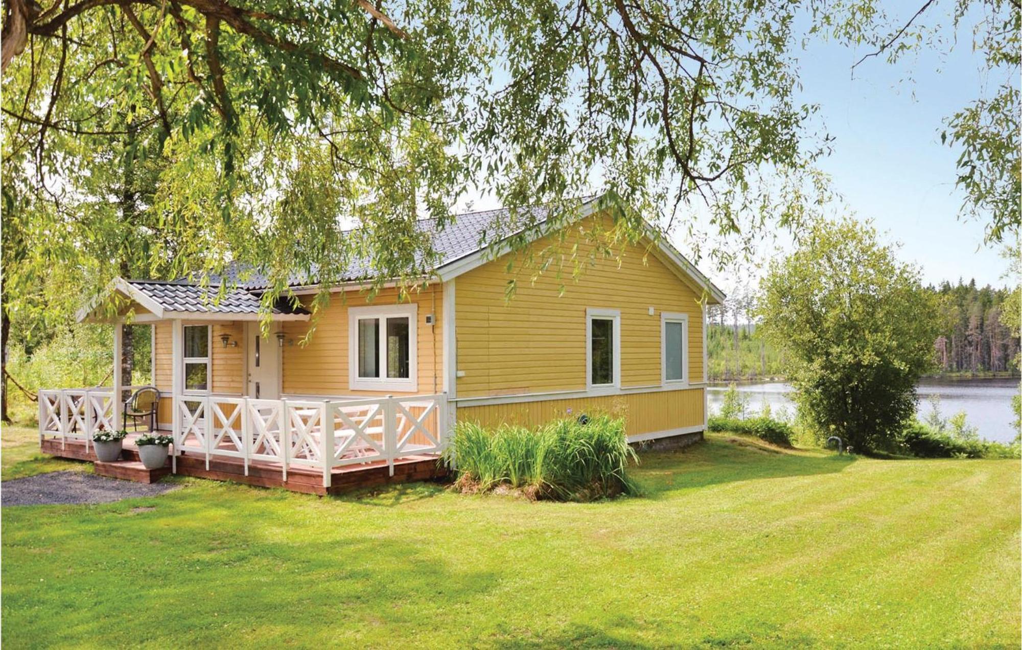 Nice Home In Sunne With Jacuzzi Alvsatern Eksteriør billede