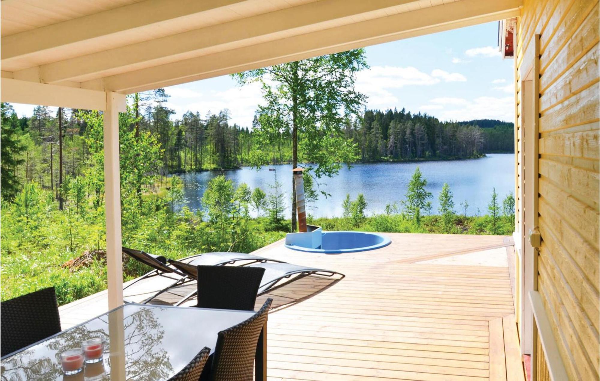 Nice Home In Sunne With Jacuzzi Alvsatern Eksteriør billede